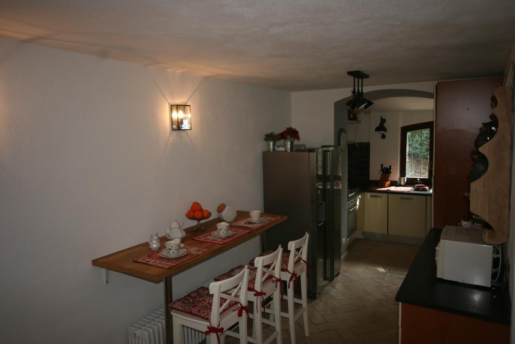 La Villa Di Augusto Anguillara Sabazia Chambre photo